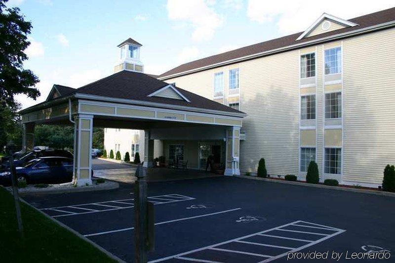 Hampton Inn Sturbridge Buitenkant foto